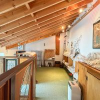 八王子市七国の売買物件/寝室入口からギャラリースペースをみて