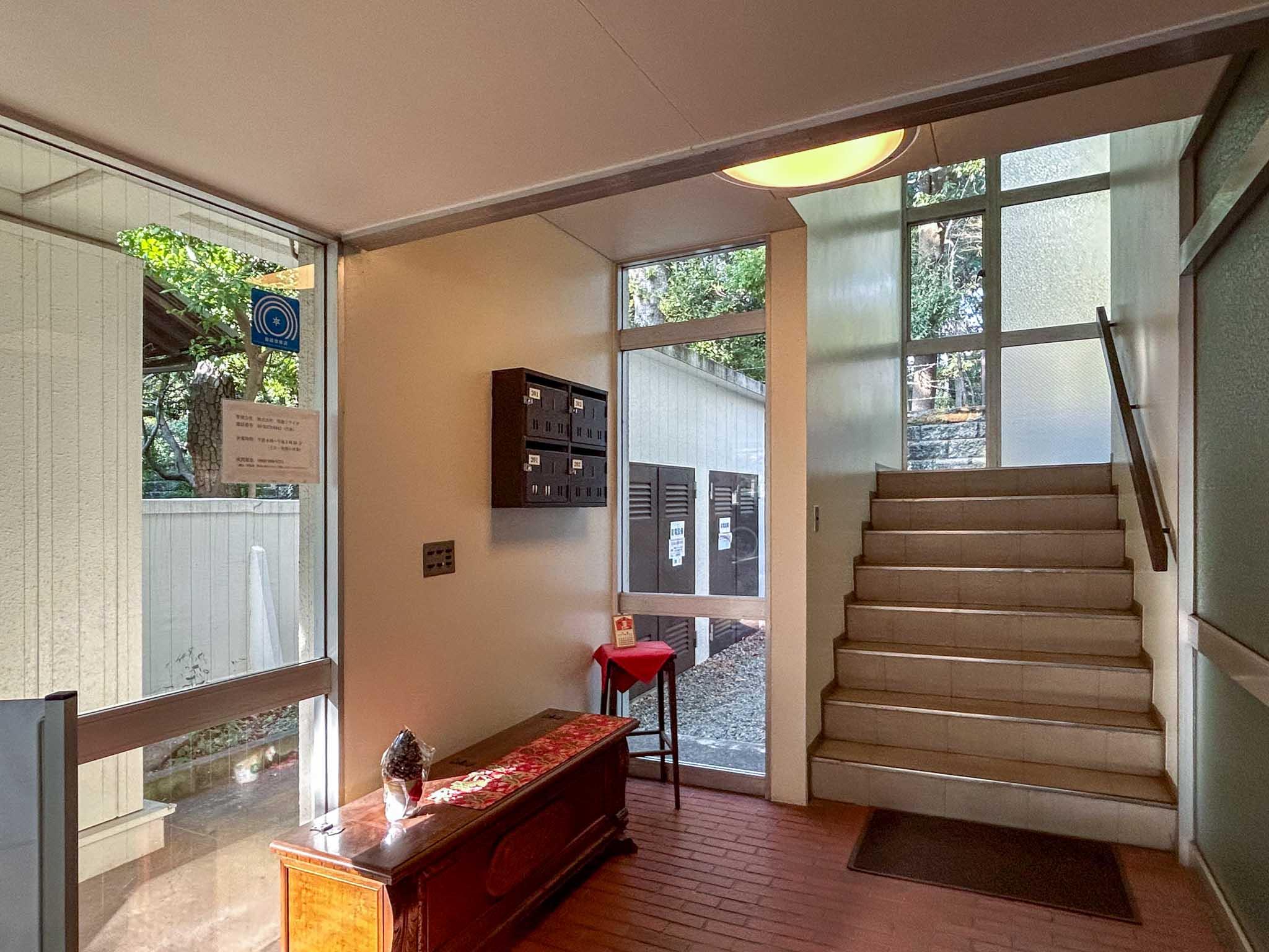 目黒区駒場の賃貸物件/エントランスホール