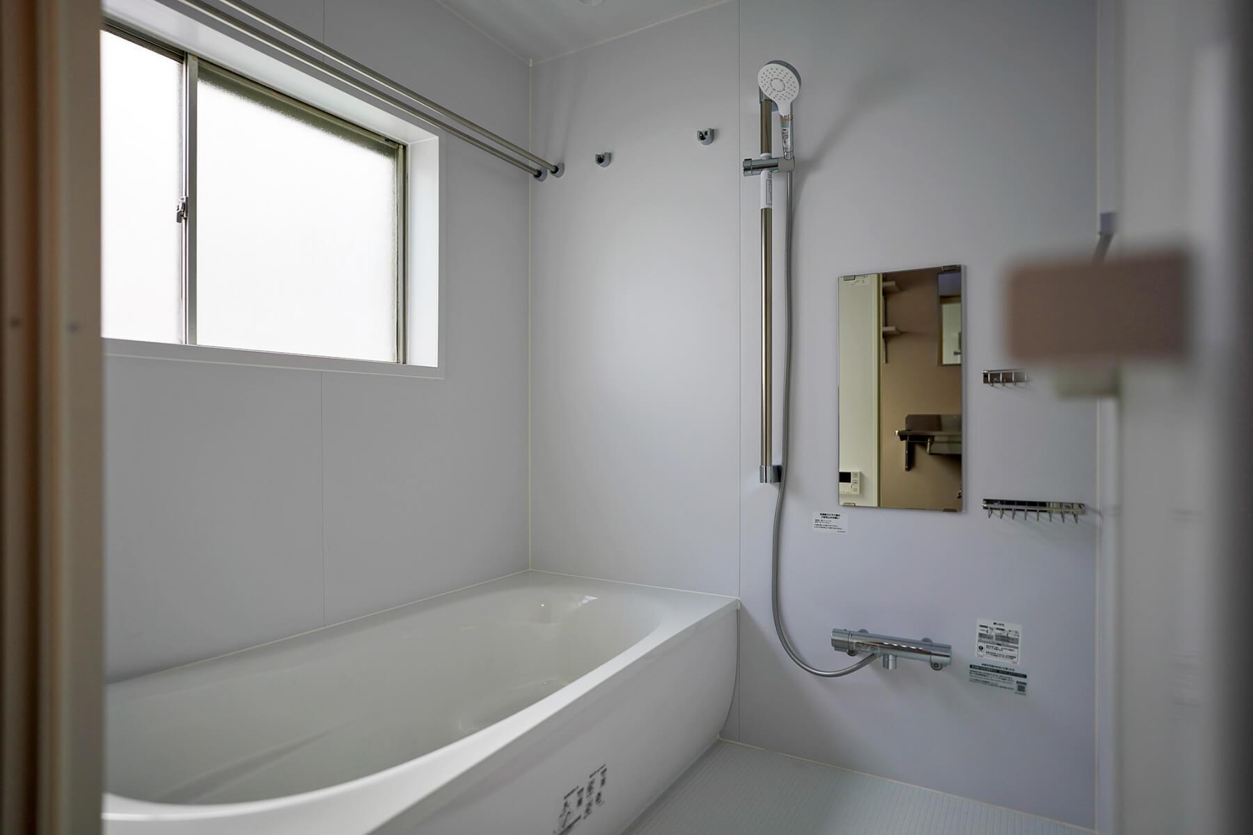 中野区上高田の賃貸物件/浴室は今回の工事で広くし、1616サイズにしました