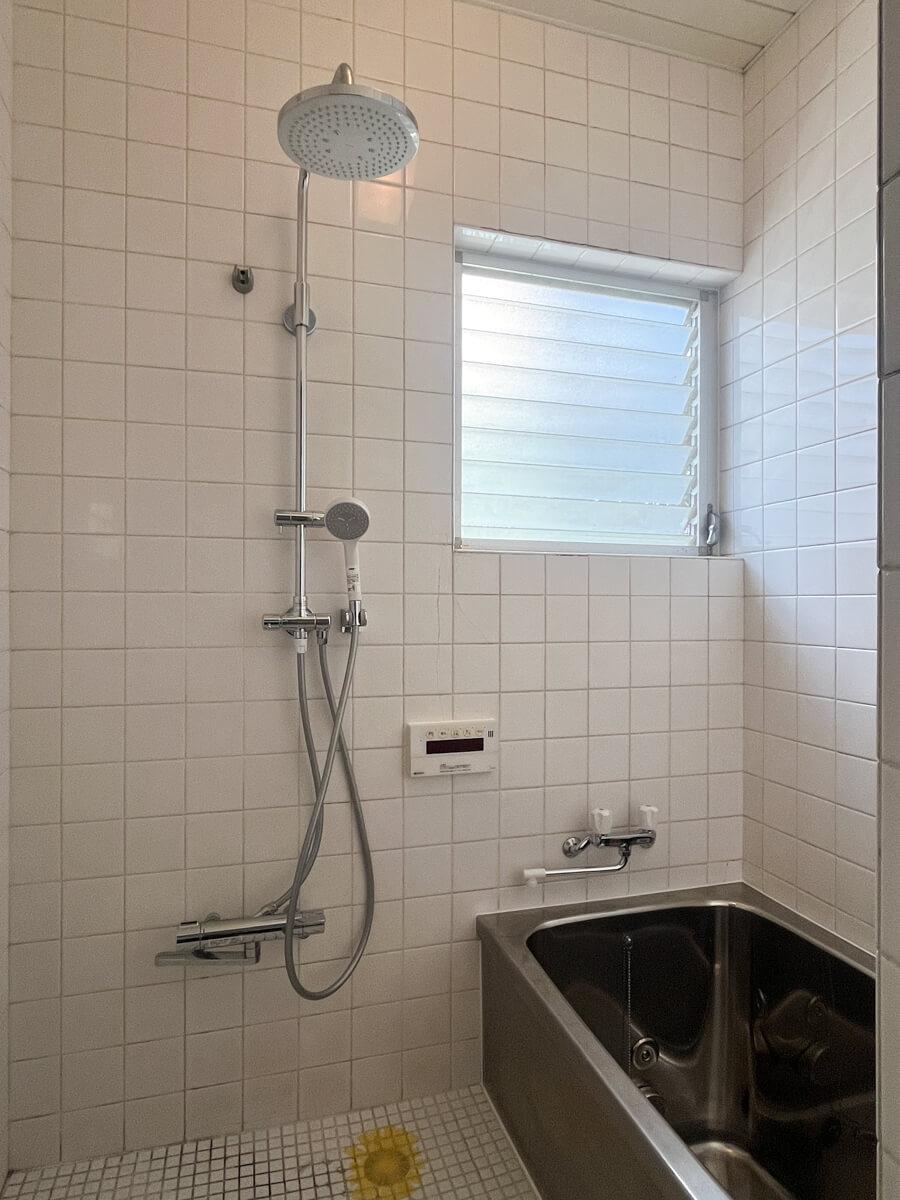 神奈川県藤沢市辻堂東海岸の賃貸物件/従来の古い浴室を、素敵なシャワールームへ改装