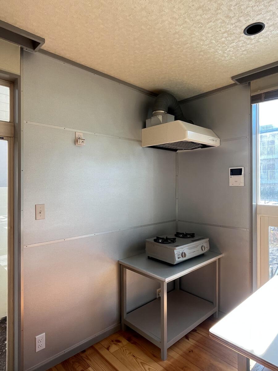 神奈川県藤沢市辻堂東海岸の賃貸物件/ガルバリウムの壁面（！）