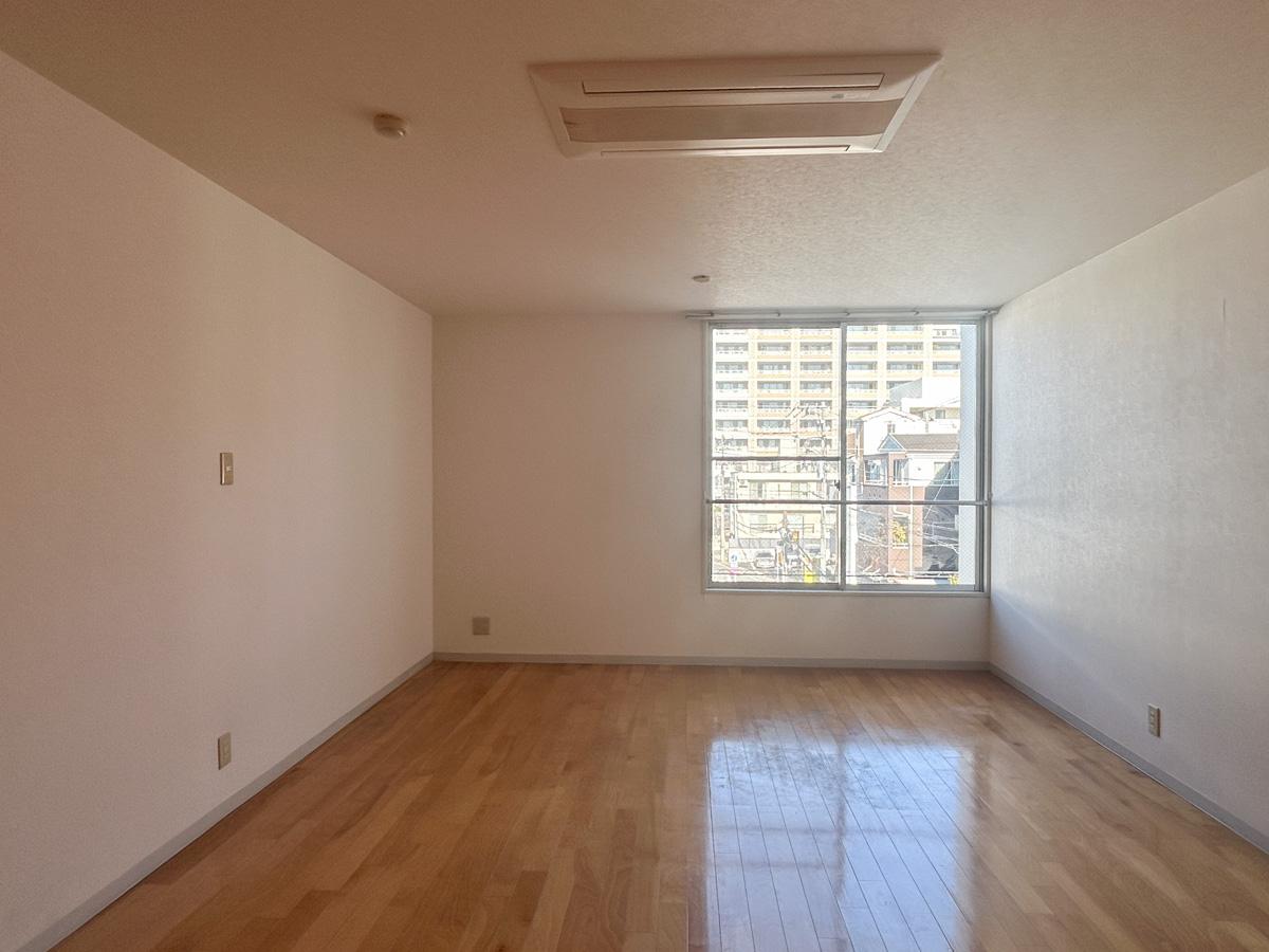 目黒区中央町の賃貸物件/洋室別角度から