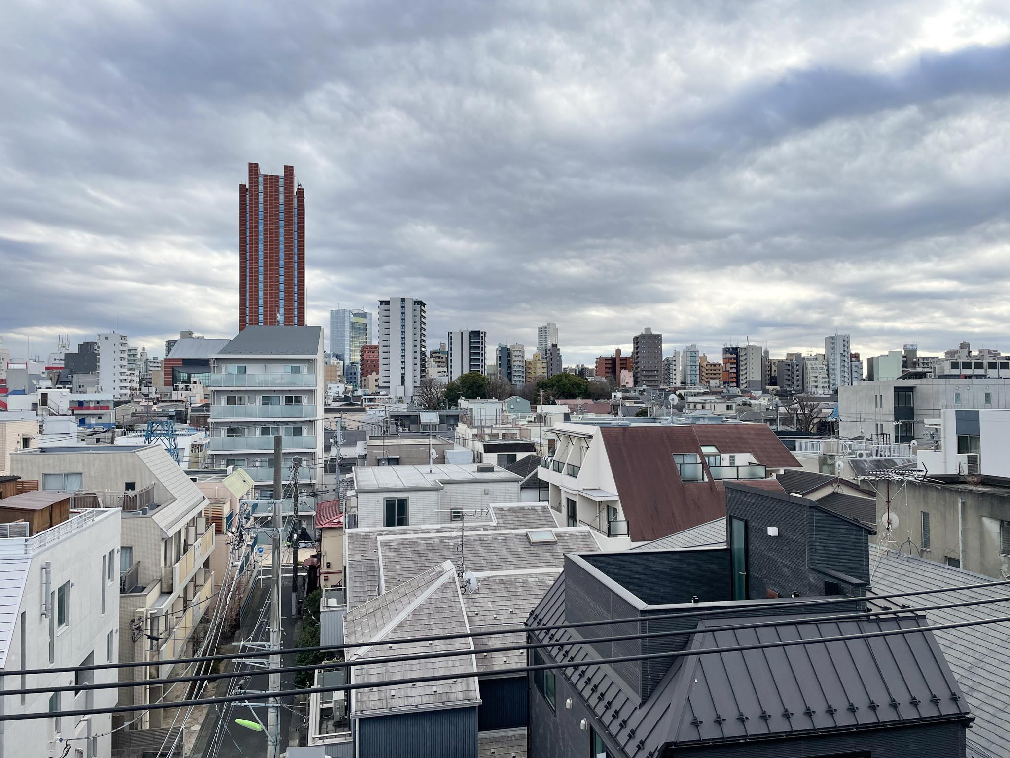 世田谷区太子堂の賃貸物件/三軒茶屋駅前のキャロットタワーまで視界が抜ける、気持ちのいい景色