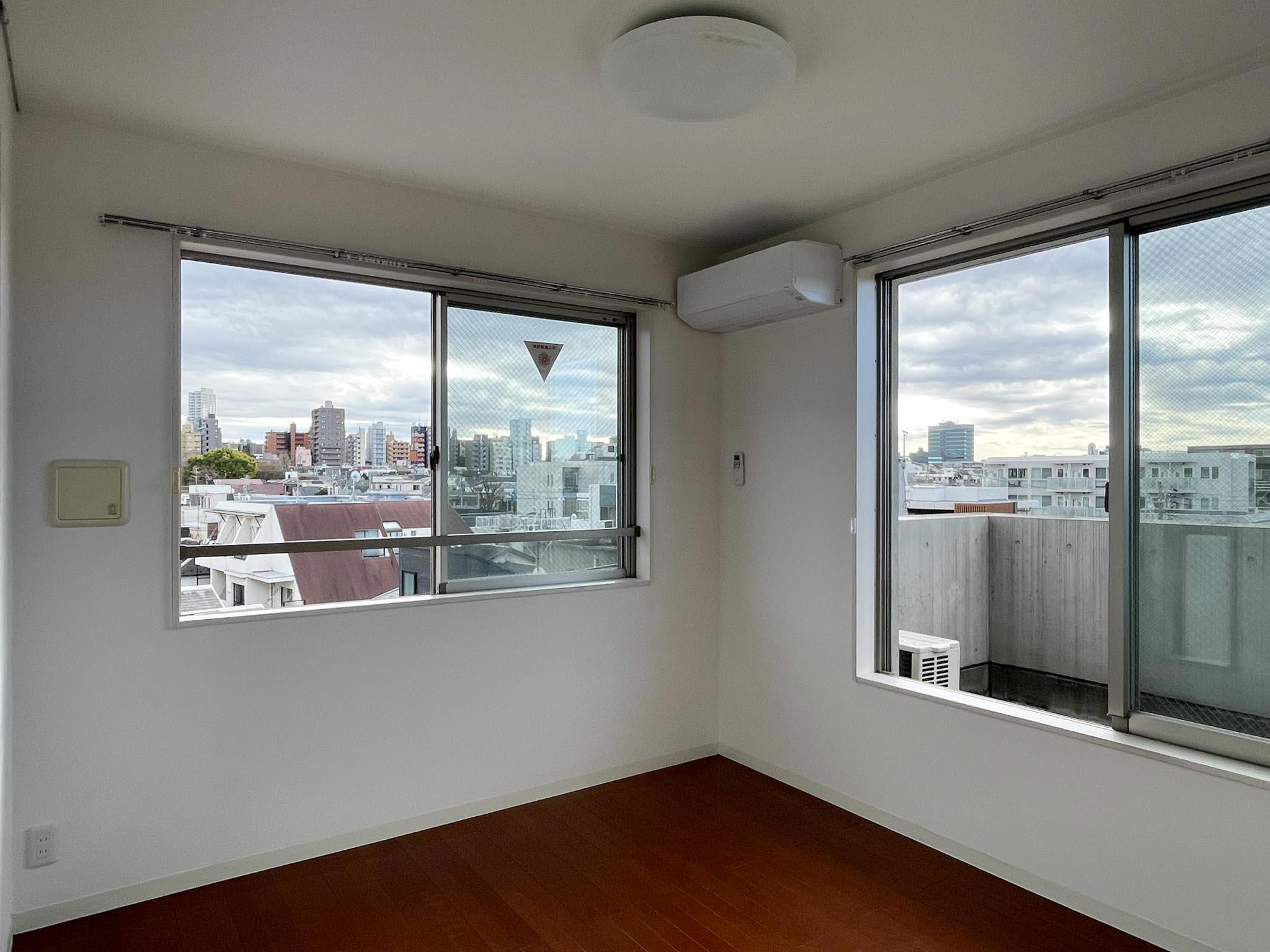 世田谷区太子堂の賃貸物件/上階：光と風が心地よく通り抜ける、開放感のある空間