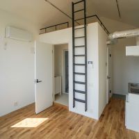 埼玉県川越市郭町の賃貸物件/ROOM3：水回りはキッチン横の箱の中にまとまっている