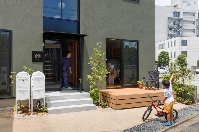 埼玉県川越市郭町の賃貸物件/エントランスを外から