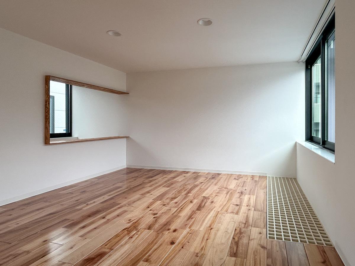 板橋区稲荷台の賃貸物件/3号室：ロフトの中は寝室にちょうどいいスペースが広がっています