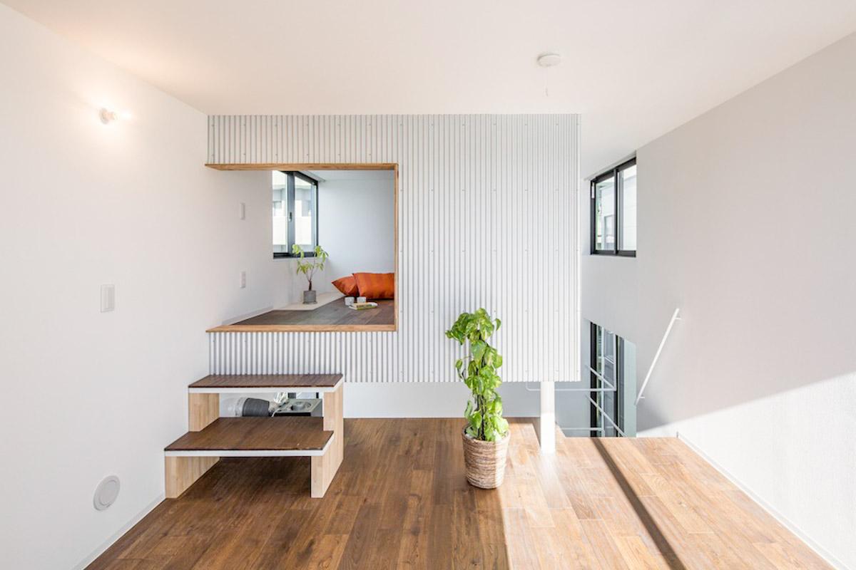 板橋区稲荷台の賃貸物件/9号室：こちらの部屋はアルミに包まれたハコ