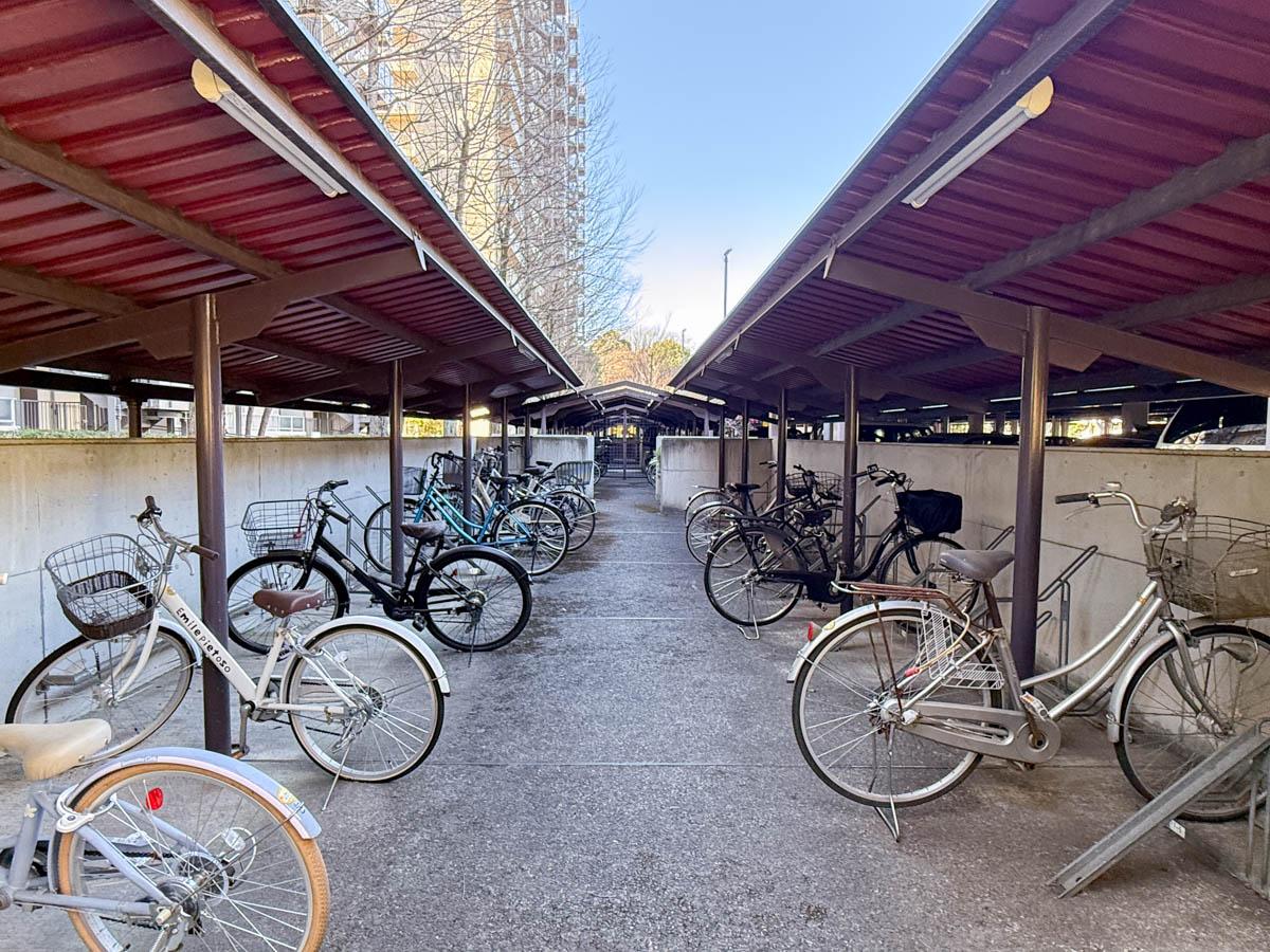 町田市山崎町の売買物件/自転車置き場