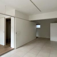 杉並区浜田山の賃貸物件/リビングを北に向かって。リビングは玄関土間と繋がっています