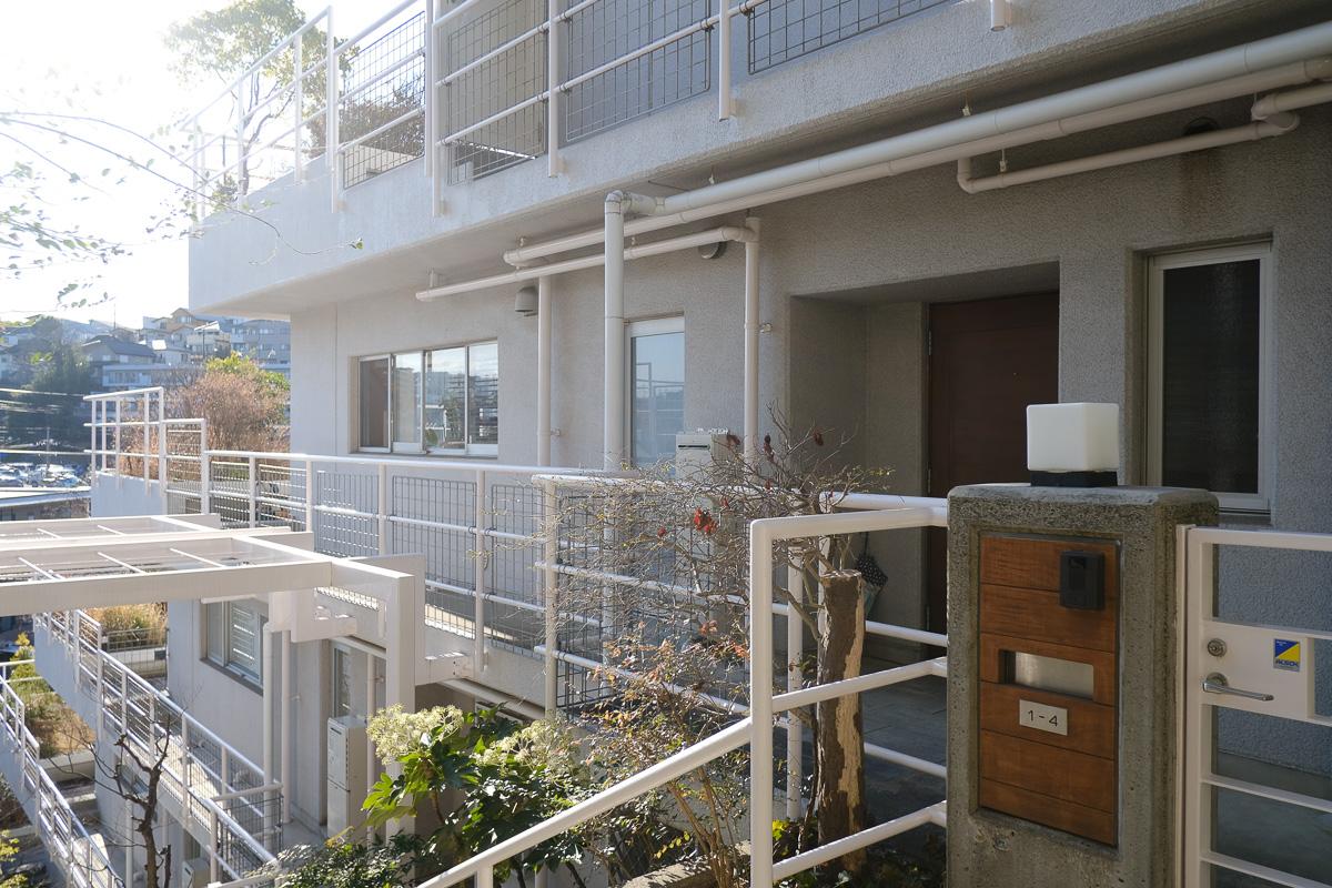 川崎市麻生区高石の売買物件/玄関ポーチ