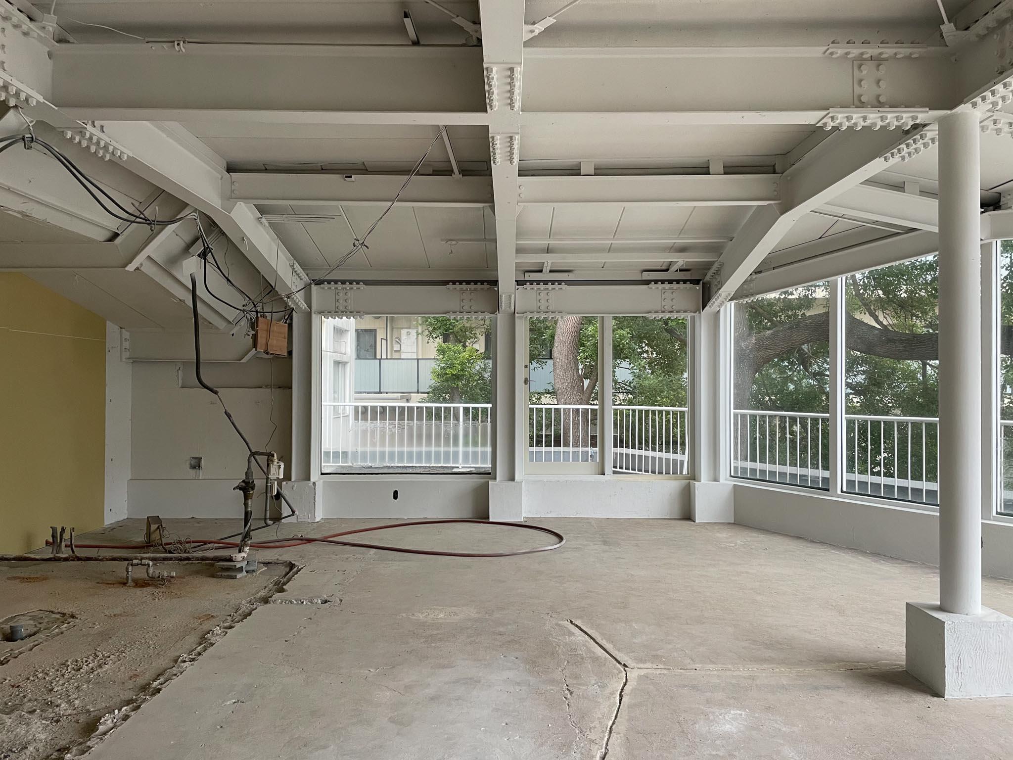 大田区山王の賃貸物件/北に向かって。柱や梁は白塗装されています