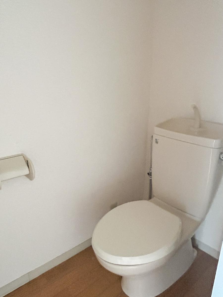 目黒区東山の賃貸物件/トイレ