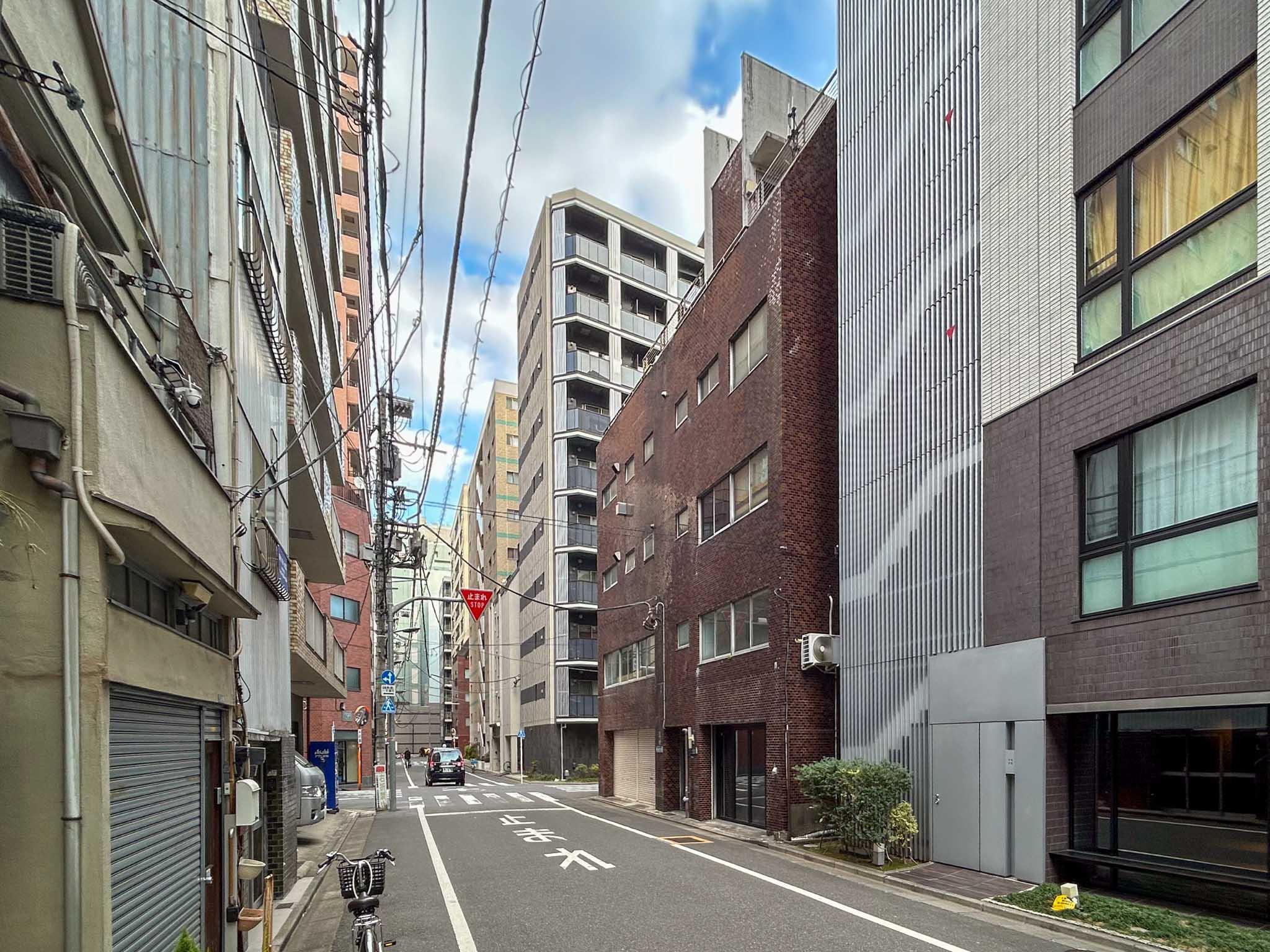 中央区日本橋浜町の賃貸物件/水天宮前駅の方からみる外観