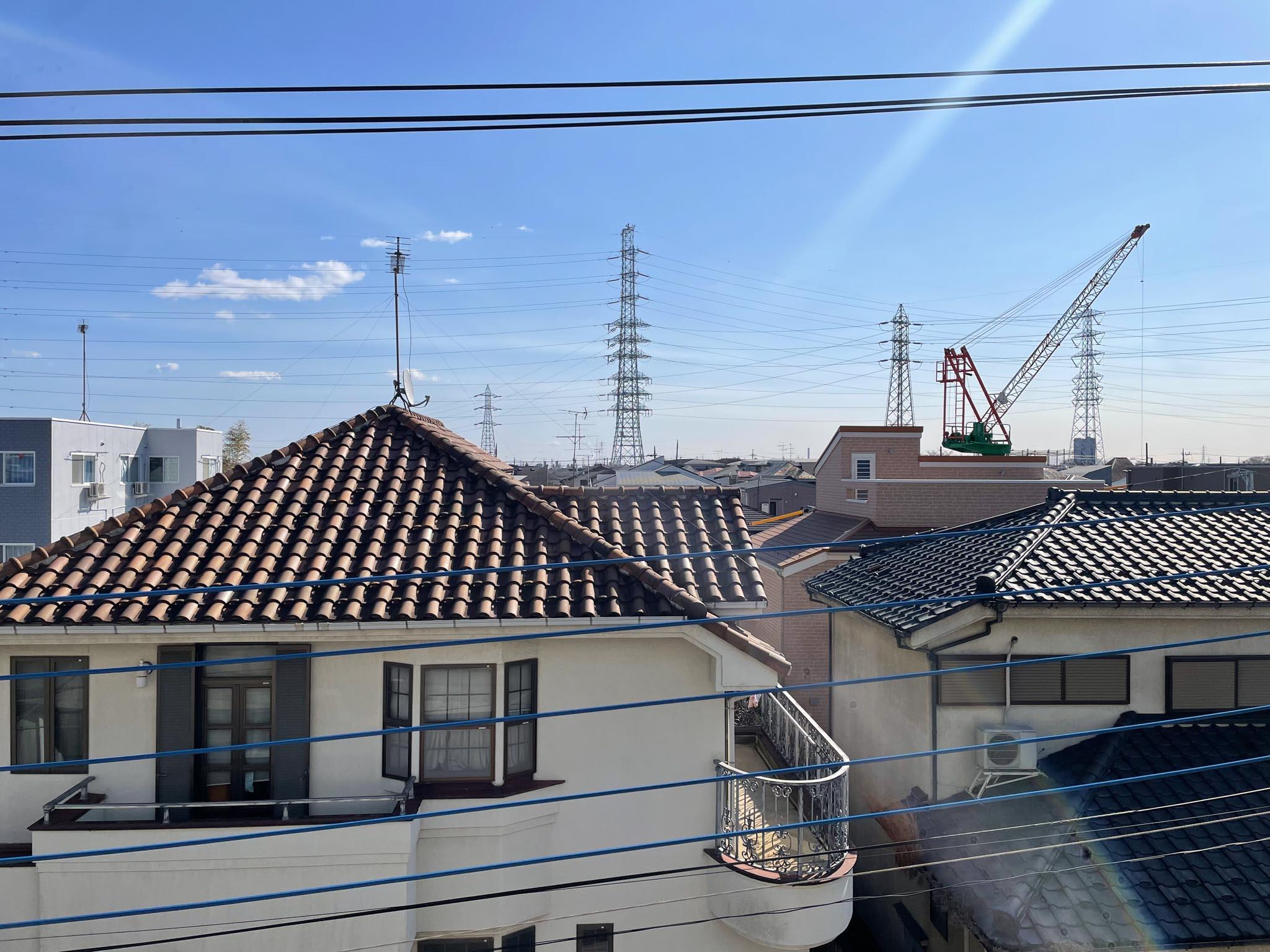 三鷹市井の頭の賃貸物件/周囲は戸建に囲まれており、4階でもしっかりと空が望めます