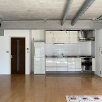 渋谷区代々木の賃貸物件/リビングをキッチンに向かって