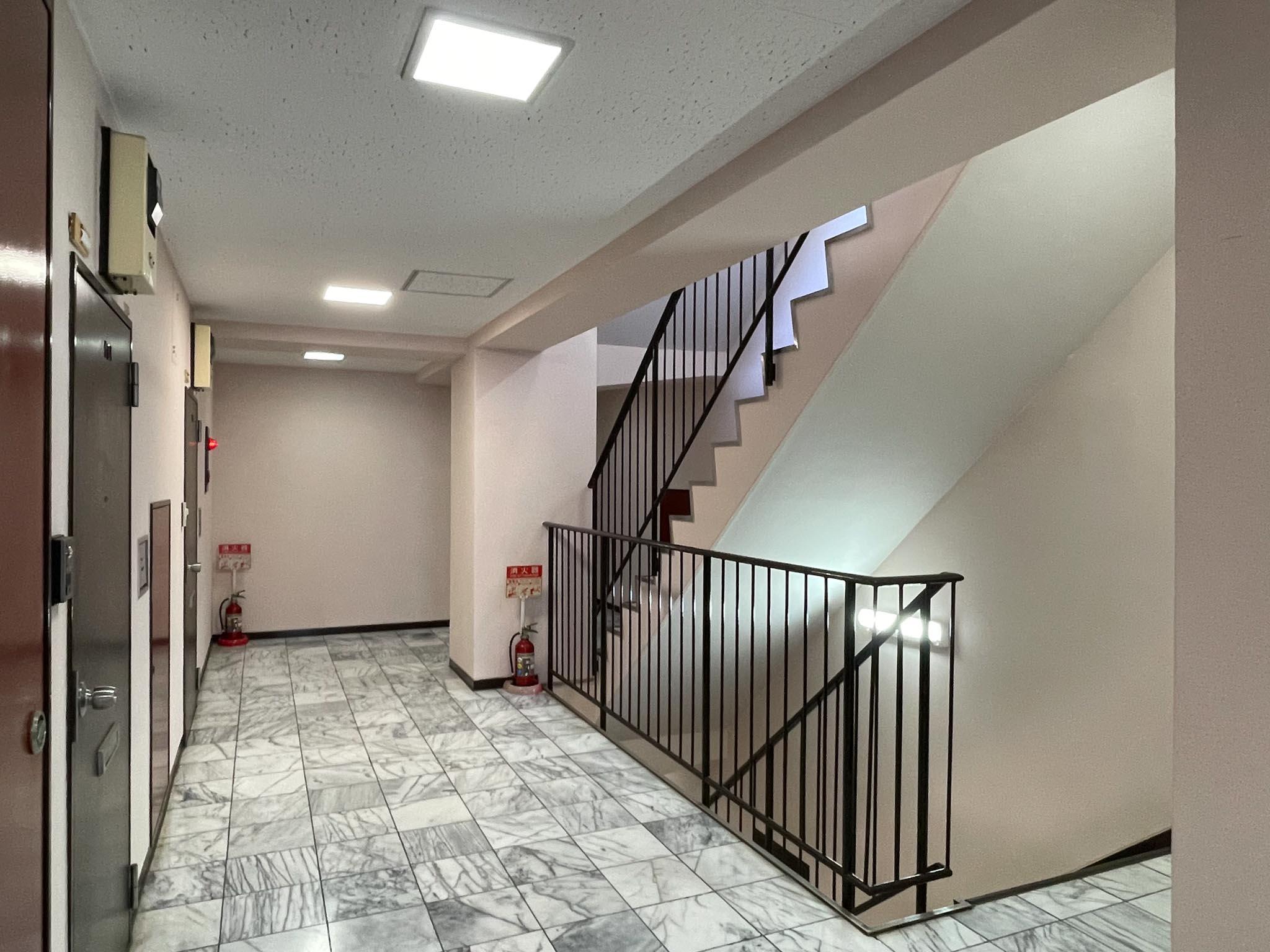 渋谷区代々木の賃貸物件/玄関外、共用部