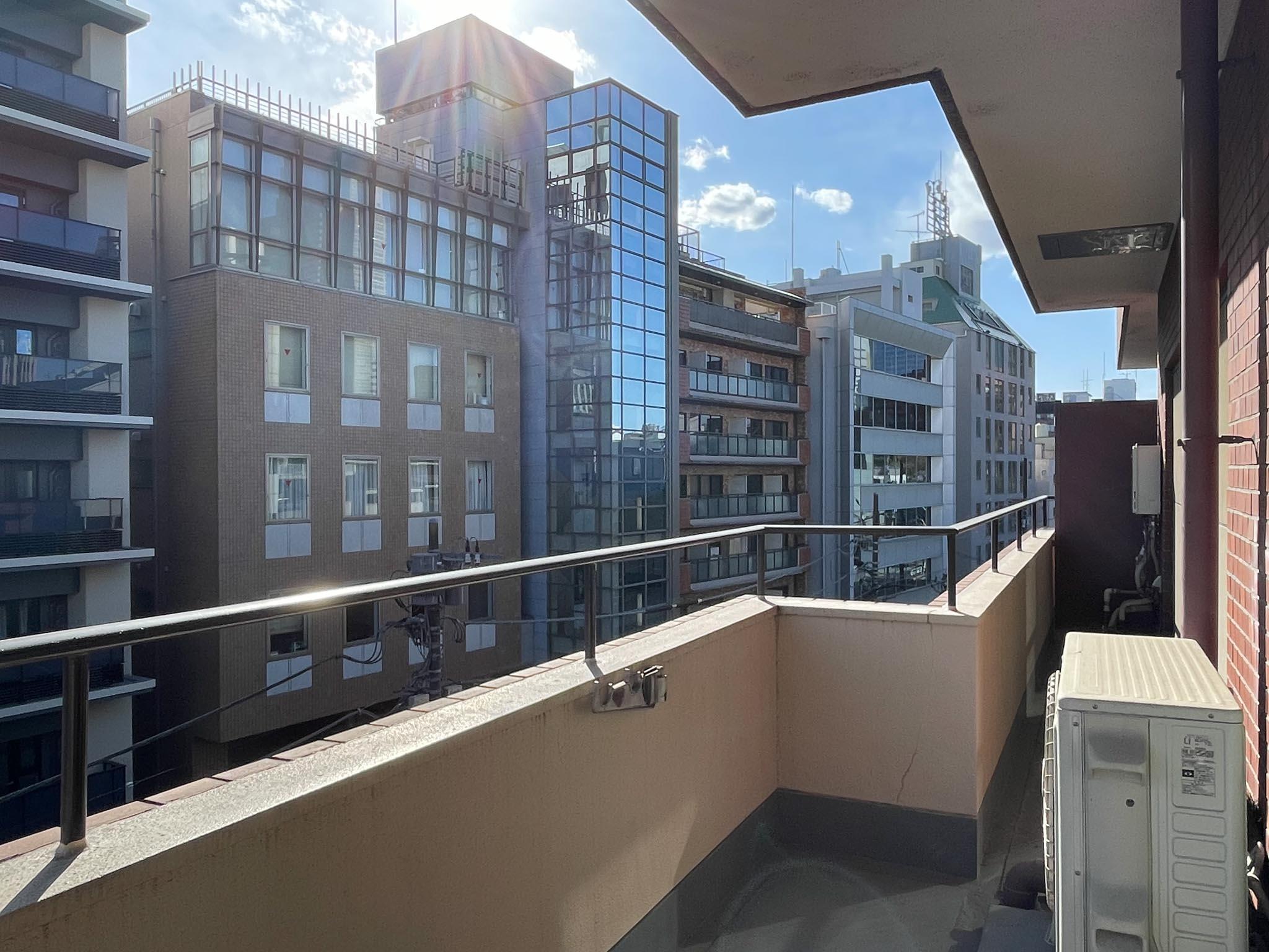 渋谷区代々木の賃貸物件/南側にもベランダ