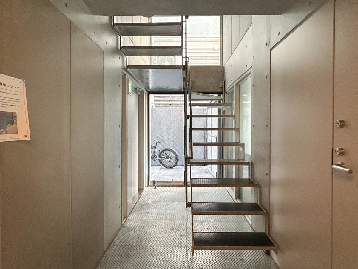 目黒区青葉台の賃貸物件/マンション共用部