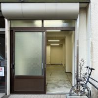 台東区台東の賃貸物件/入り口も工場当時の名残を感じます