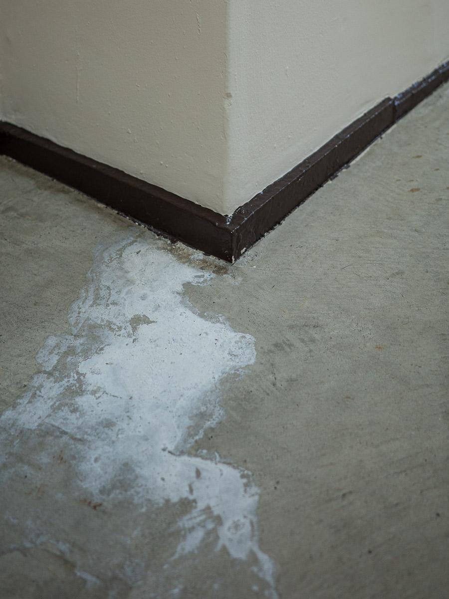 台東区台東の賃貸物件/ペンキの跡が良い味を出しています