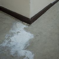 台東区台東の賃貸物件/ペンキの跡が良い味を出しています