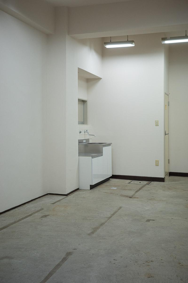 台東区台東の賃貸物件/額装した作品を壁にかけたくなってきます。