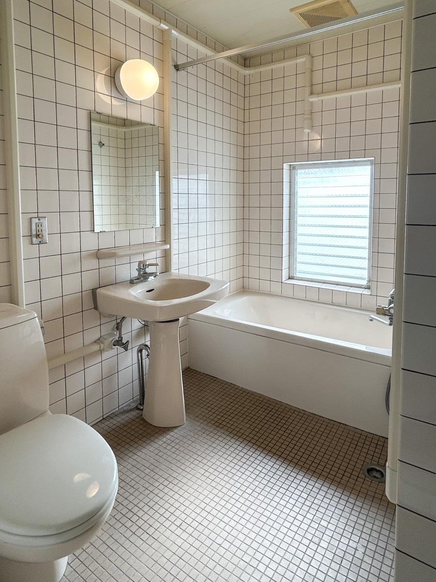 品川区上大崎の賃貸物件/若干年季を感じますが、お風呂場もモダンでかっこいい