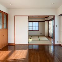 大田区久ヶ原の賃貸物件/洋室別角度から。襖を取れば和室と繋げて一つの空間として使うことができます