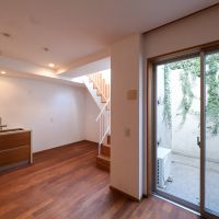 目黒区祐天寺の賃貸物件/地下は友人が来た際に落ち着くねと評判だったそう。人目を気にせずくつろげる良さがあります