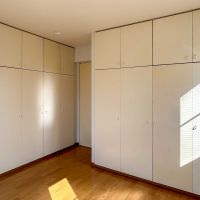 目黒区柿の木坂の賃貸物件/6.4帖ほどの洋室