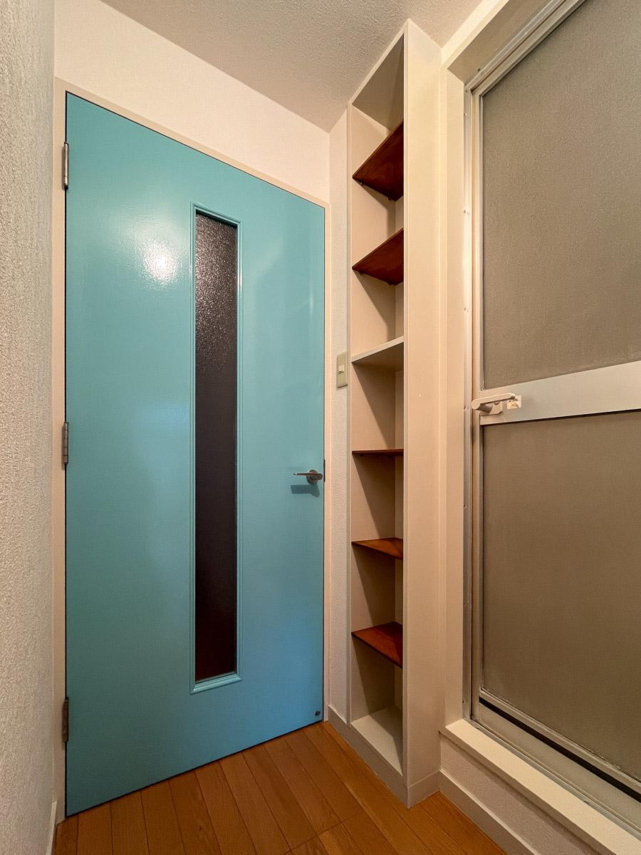 渋谷区本町の賃貸物件/浴室横に棚がついているのはうれしい