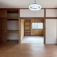 荒川区東尾久の賃貸物件/2階洋室は二間続き。収納たっぷりです