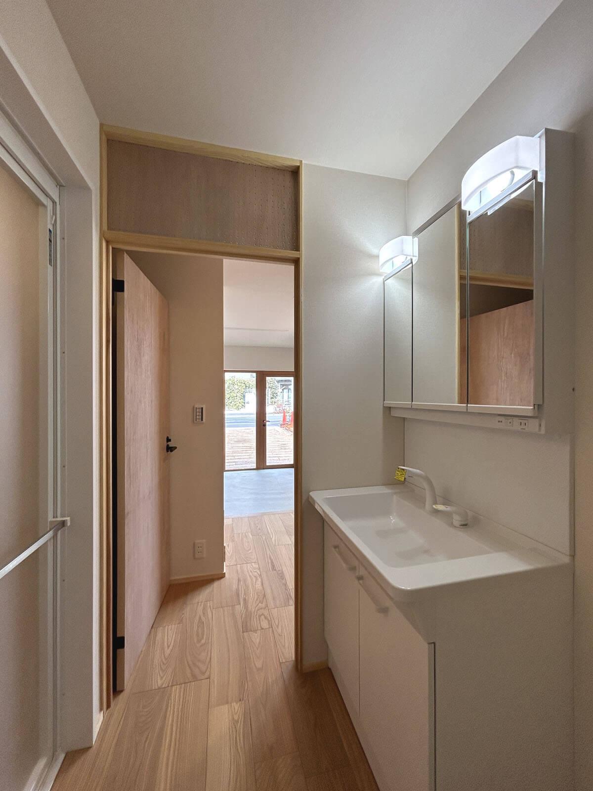 世田谷区船橋の賃貸物件/C：バストイレは1階の店舗奥に隠れています