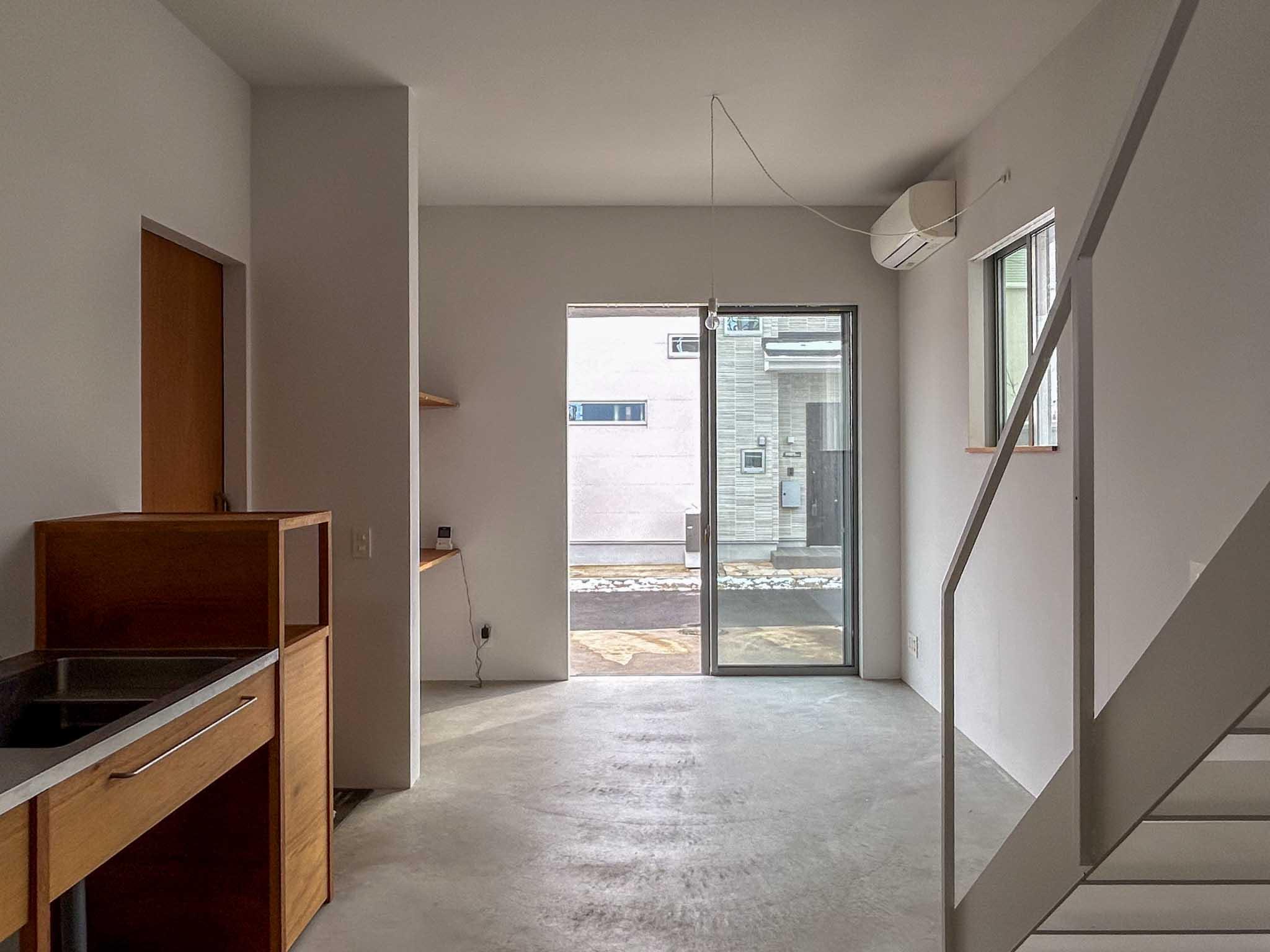 横浜市港北区篠原台町の賃貸物件/1階：ダイニング。天高は3m近くあります