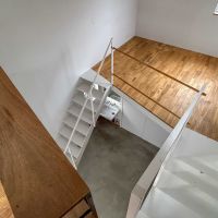 横浜市港北区篠原台町の賃貸物件/2階：中2階を見下ろす