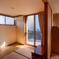 東村山市青葉町の売買物件/1階　住む人数にもよるが、2部屋を1室のリビングにしてしまうと使い勝手がよさそう