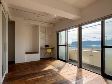 目黒区東山の賃貸物件/空にひらけたワンルーム