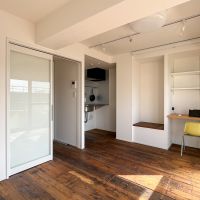 目黒区東山の賃貸物件/窓側から見た室内