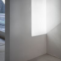 杉並区天沼の賃貸物件/小さな窓から、綺麗な光が入ります