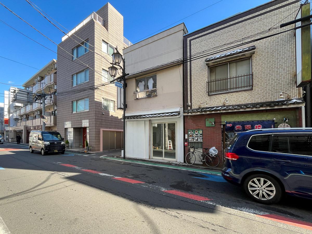 杉並区天沼の賃貸物件/前面道路の交通量は多いです