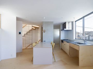 東京都昭島市東町の売買物件/黄色のかわいいお家