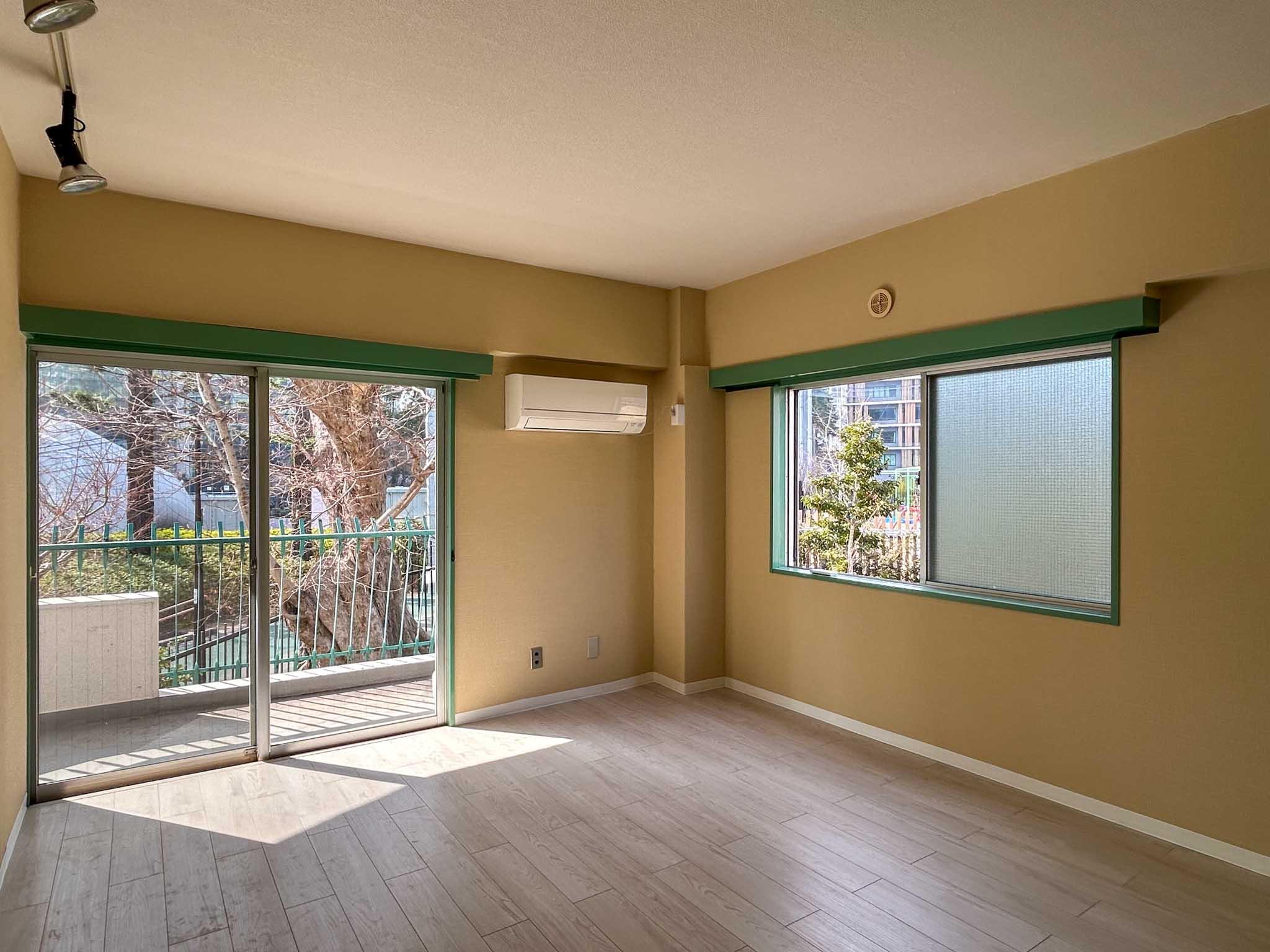 港区赤坂の賃貸物件/洋室。広さは9.7帖ほど