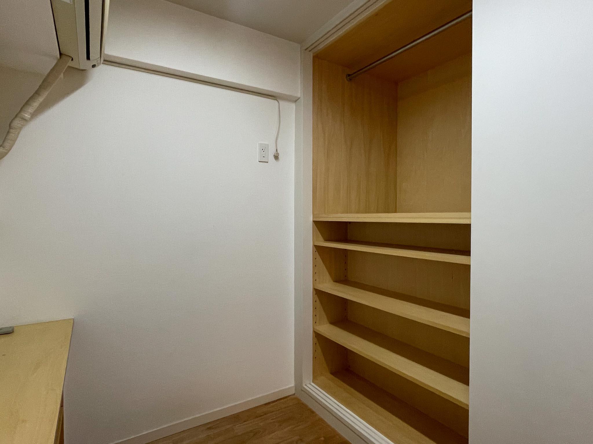 文京区千駄木の賃貸物件/サービスルーム：こちらにも収納があります