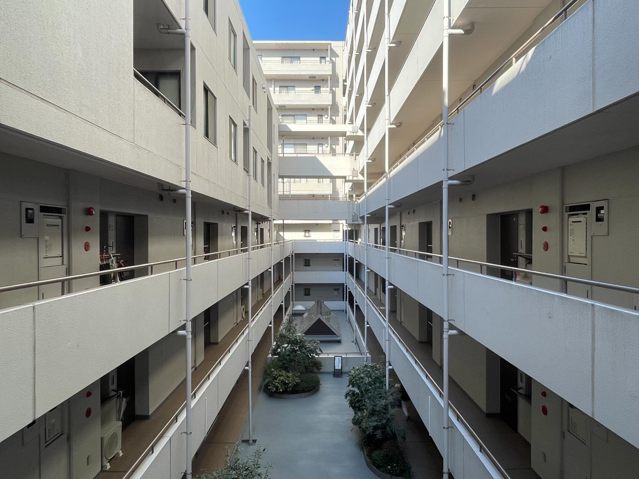 文京区千駄木の賃貸物件/玄関外、共用部