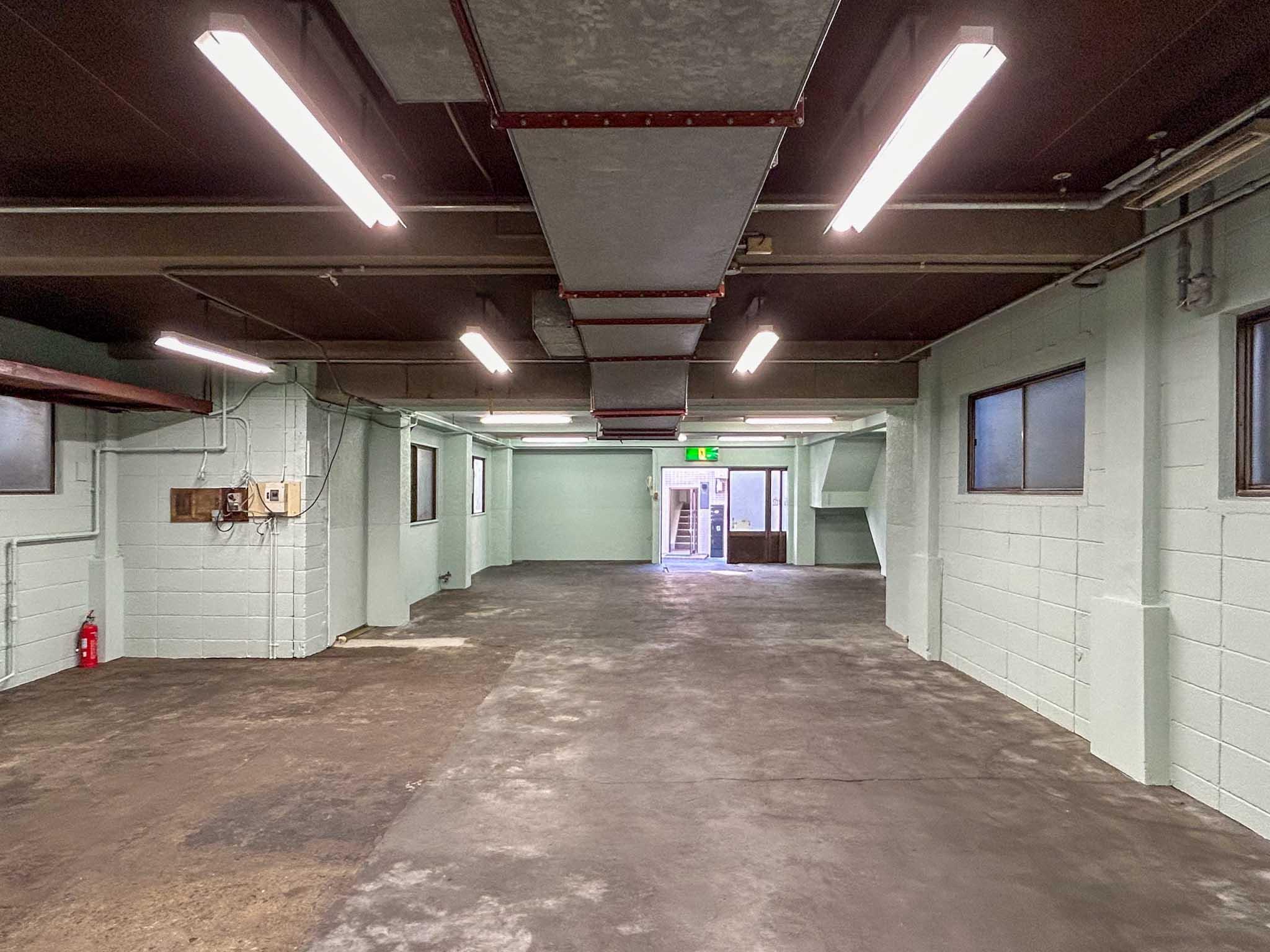 新宿区赤城下町の賃貸物件/工場らしさが色濃く残る、武骨な空間