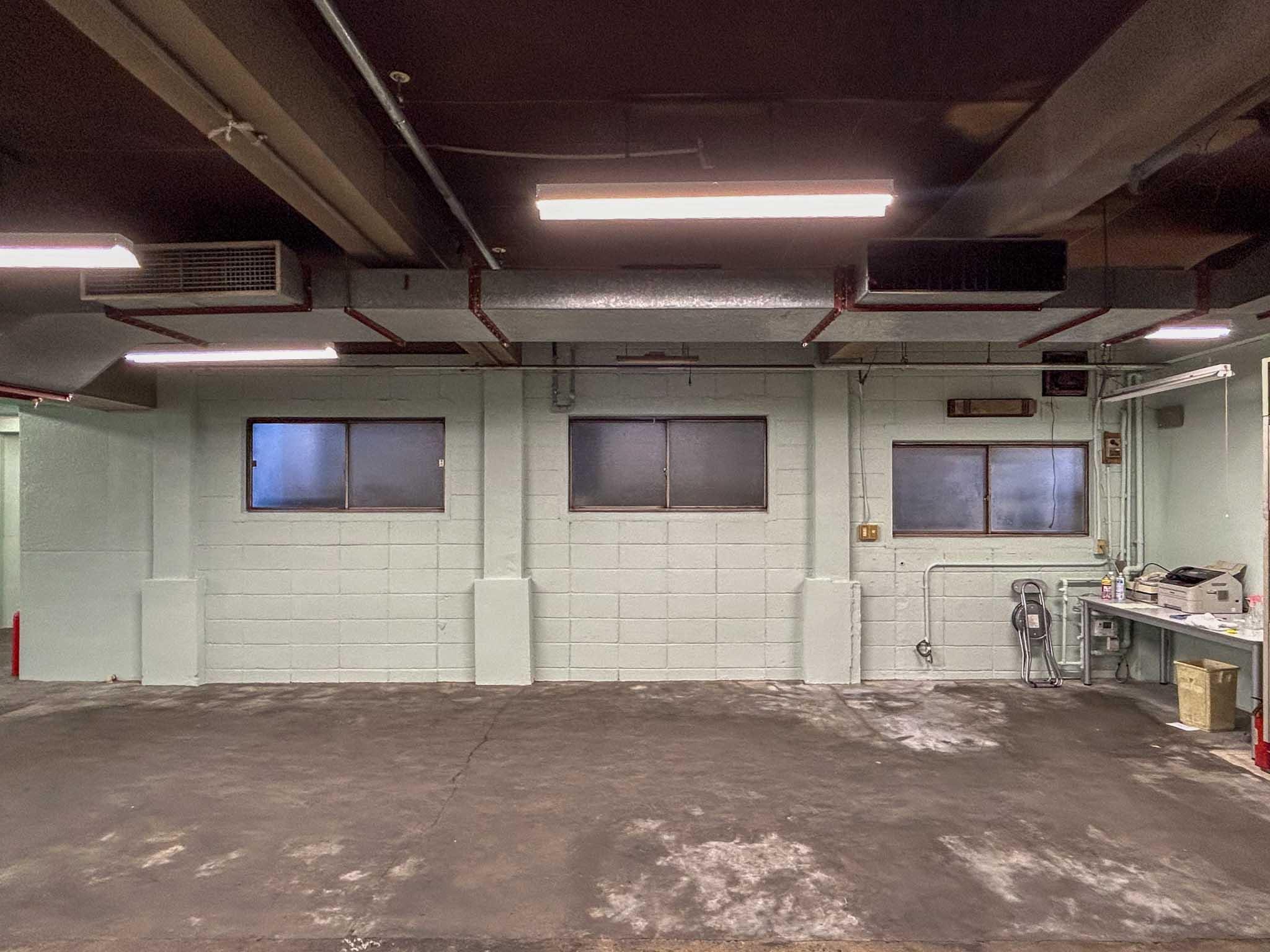 新宿区赤城下町の賃貸物件/壁面はコンクリートブロック