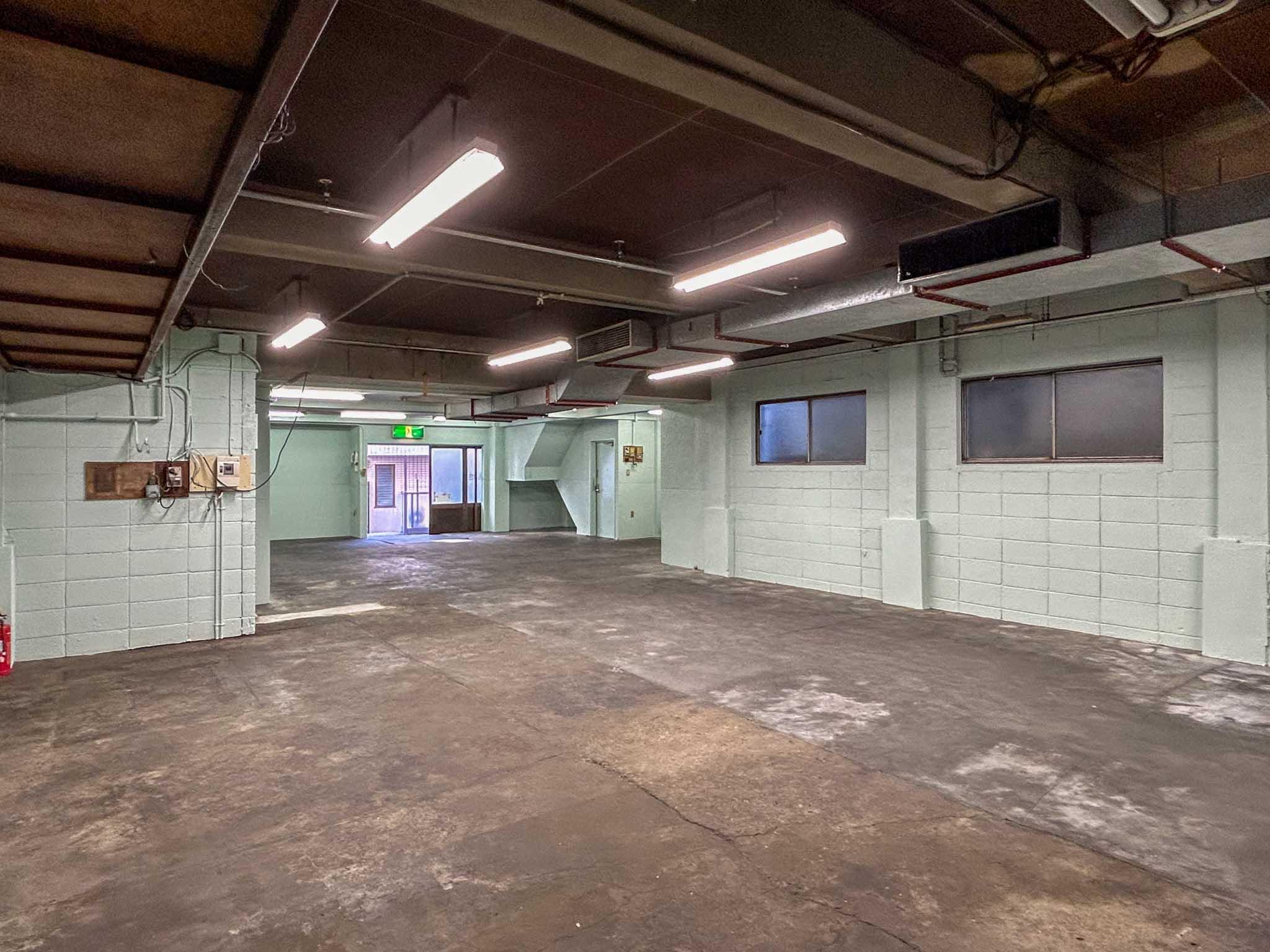 新宿区赤城下町の賃貸物件/出入り口側をみる