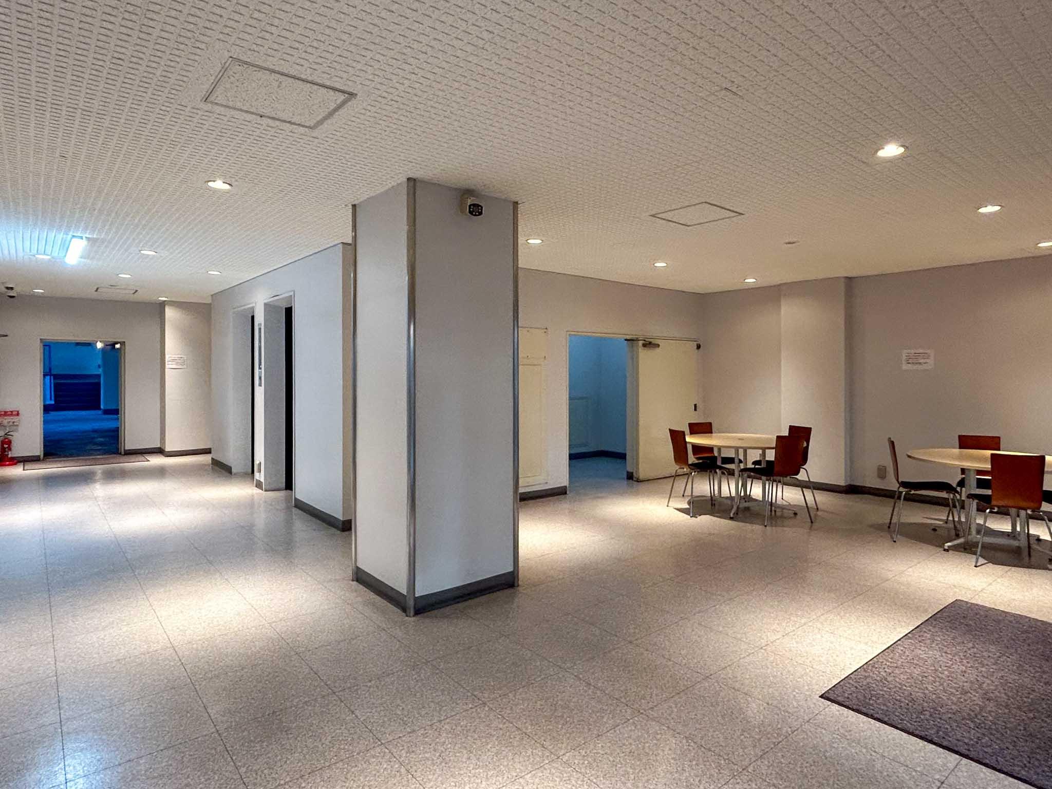 大田区山王の売買物件/エントランスホール