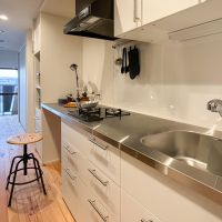 目黒区大岡山の賃貸物件/キッチンスペースは広め。ひとり分のカウンターもついています